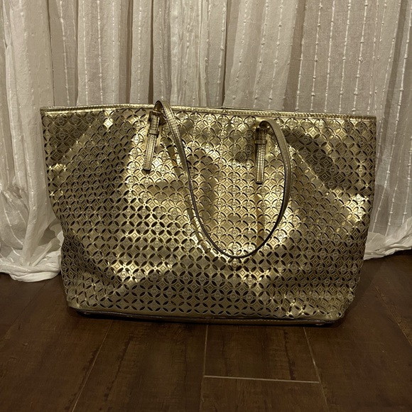 Limited Edition Michael Kors Flower Perforated Travel Tote with Gold Hardware - Picture 3 of 7